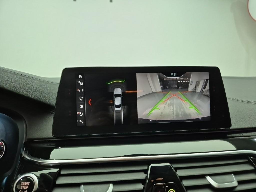 BMW 5 Series - Vista 11