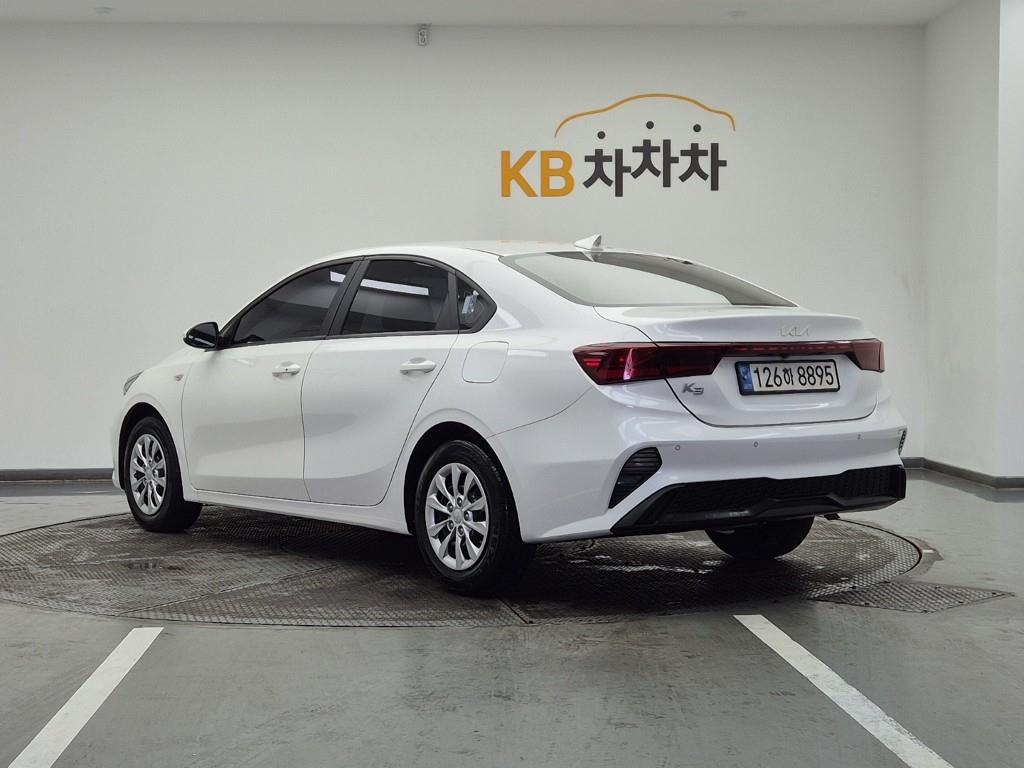 KIA K3 - Vista 3