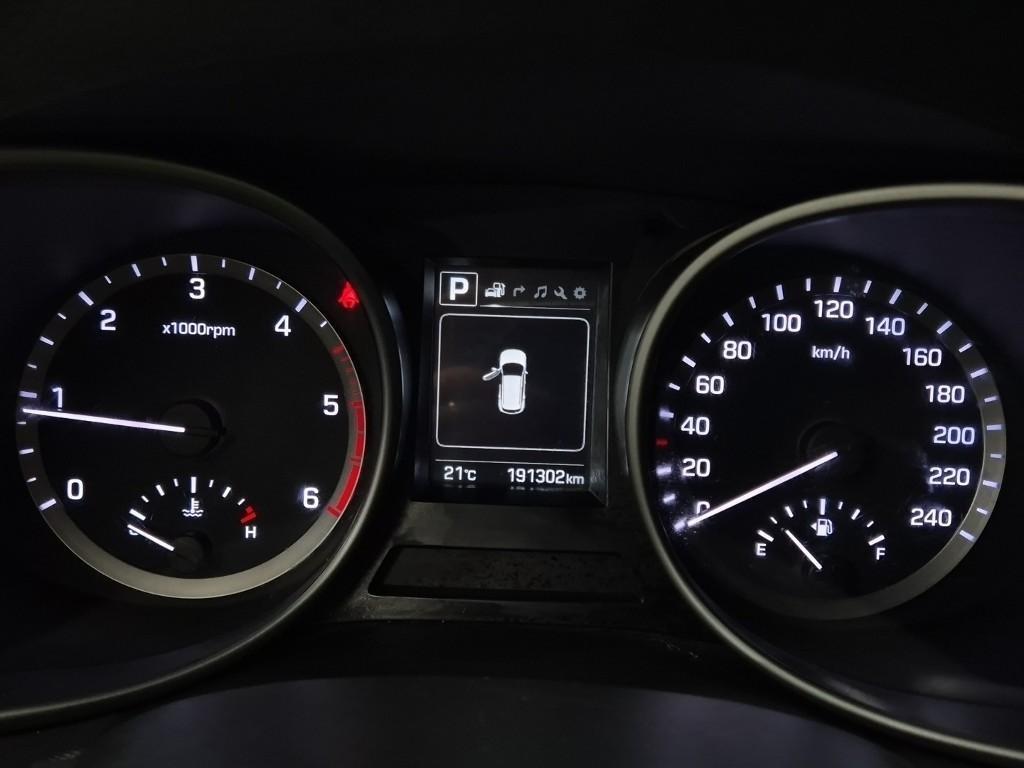 HYUNDAI Santa Fe - Vista 6