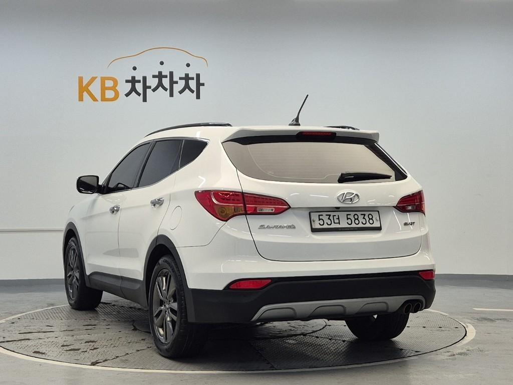 HYUNDAI Santa Fe - Vista 2