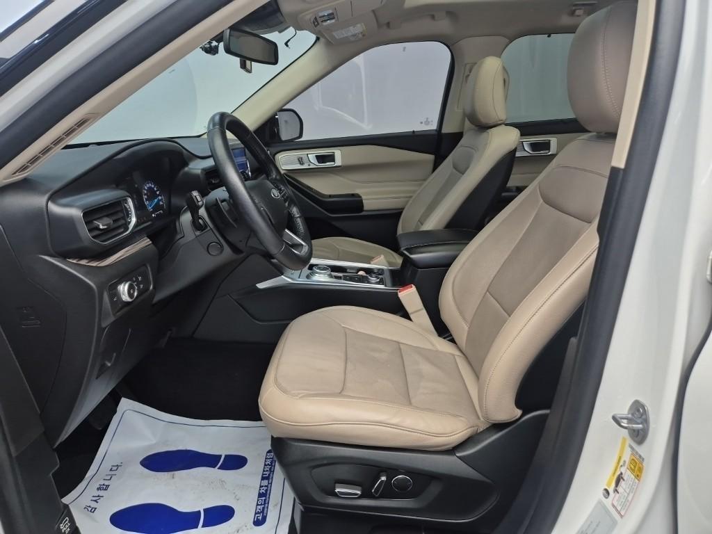 Ford Explorer - Vista 11