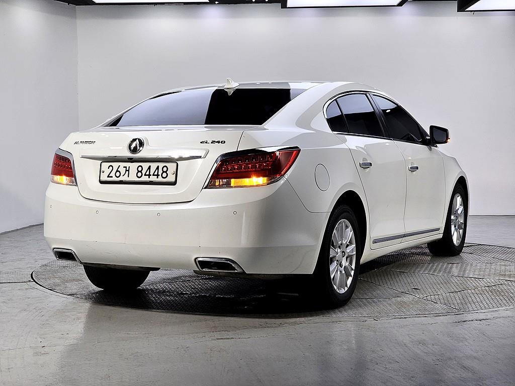 DAEWOO Alpheon - Vista 4