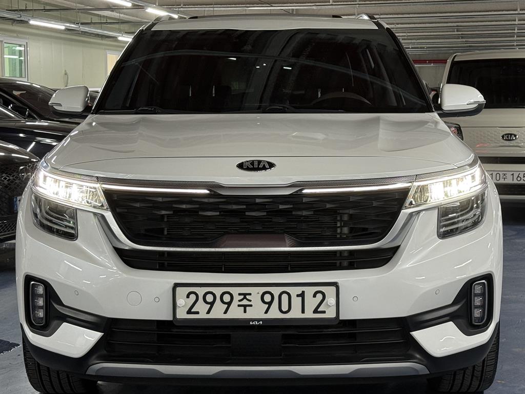 KIA Seltos - Vista 2