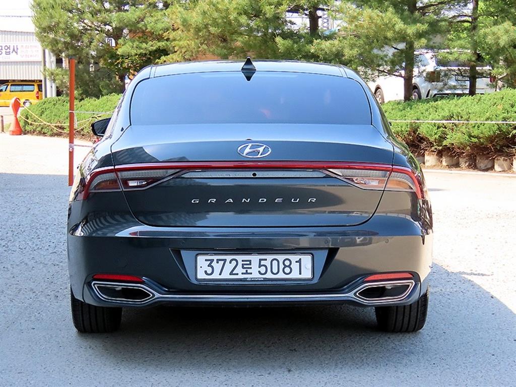 HYUNDAI Grandeur - Vista 4