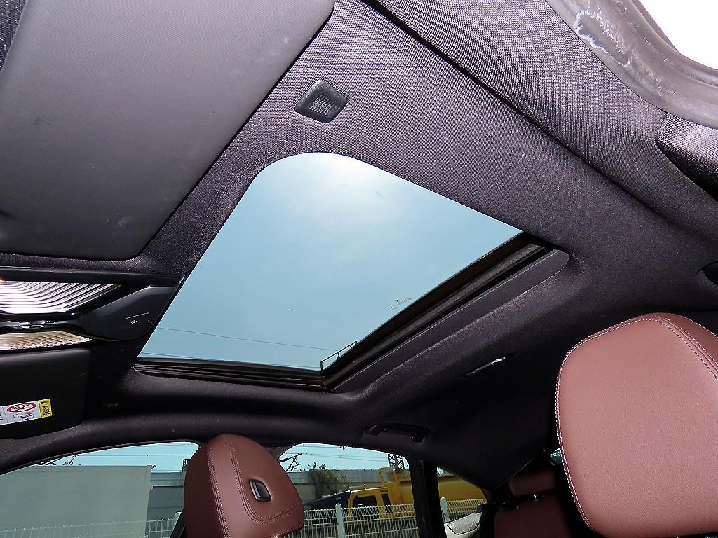 BMW i4 2023 Negro - Importación desde Corea - HF Imports Iquique - Foto 16