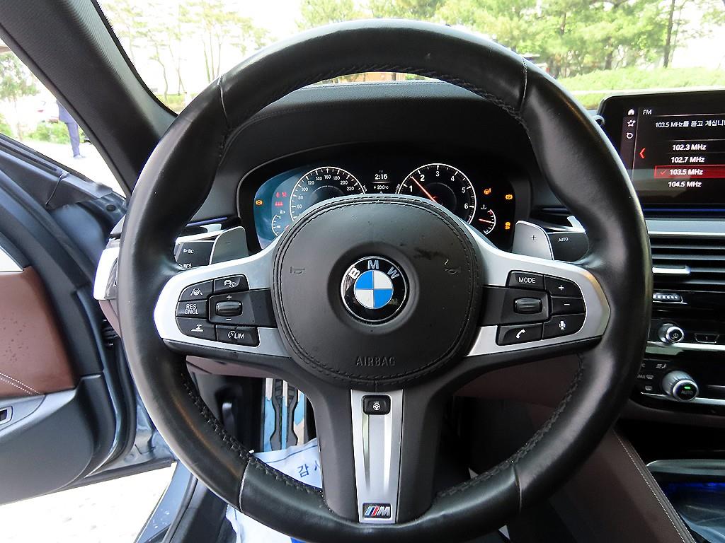 BMW 5 Series - Vista 8