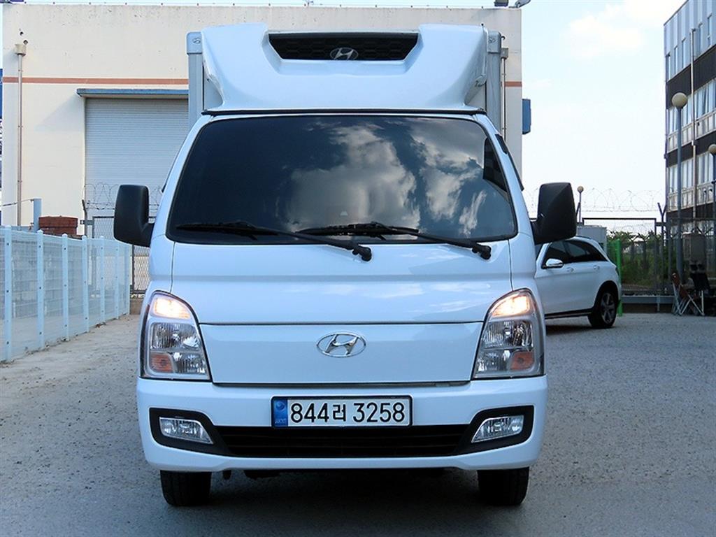Small Truck Freezer Box(High Deck) 2022 Blanco - Importación desde Corea - HF Imports Iquique - Foto 1