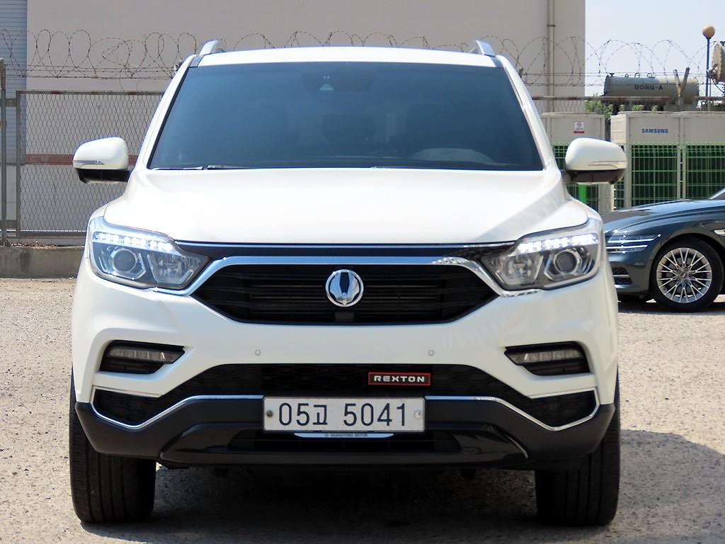 Ssangyong Rexton 2018 Blanco - Importación desde Corea - HF Imports Iquique - Foto 1