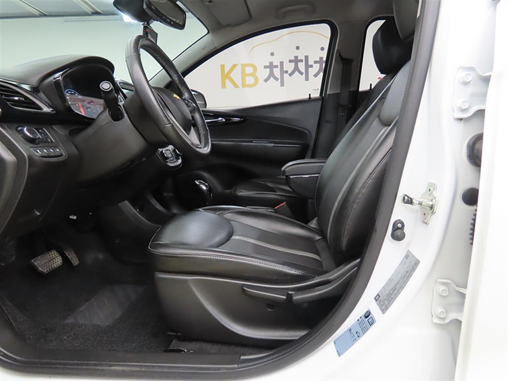 Chevrolet Spark - Vista 5