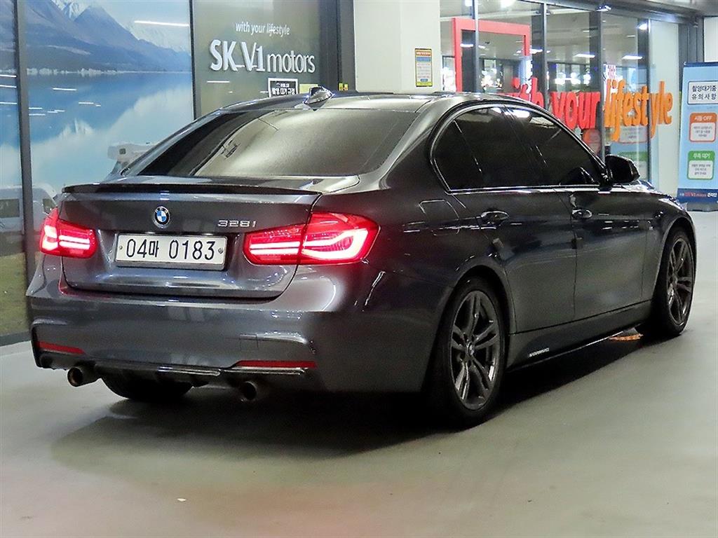BMW 3 series - Vista 4