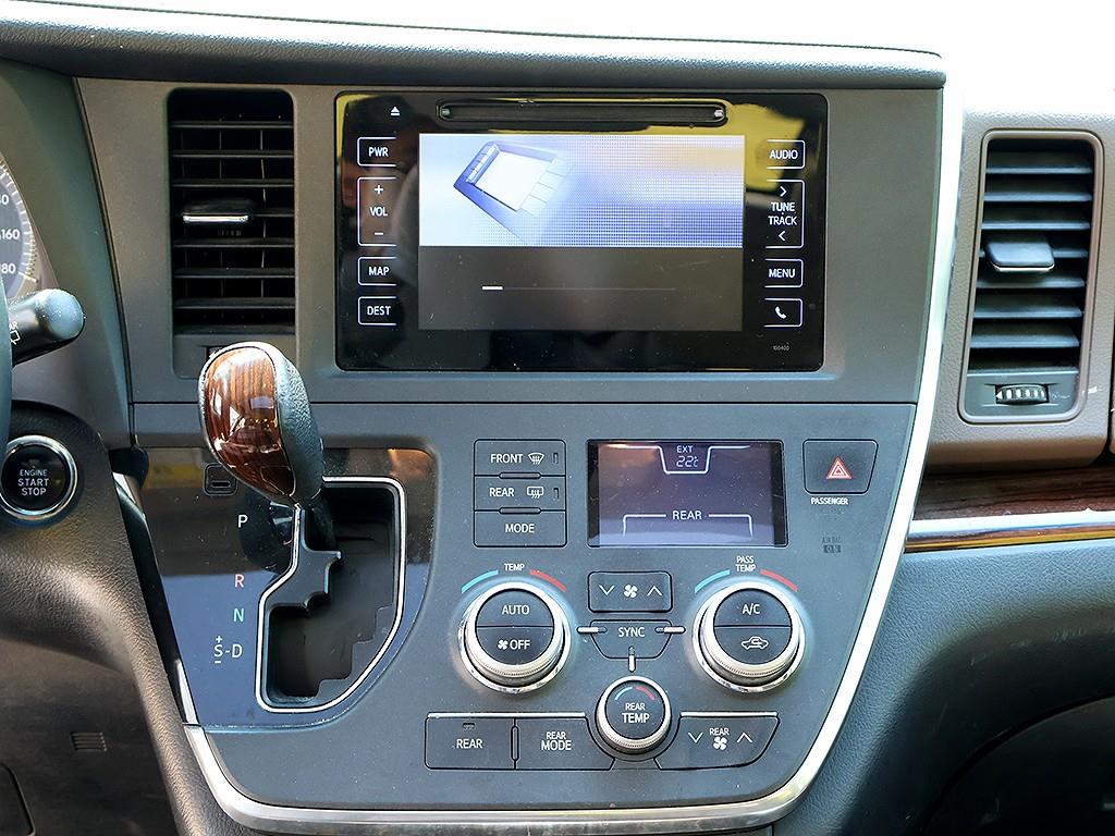 Toyota Siena 2015 Blanco - Importación desde Corea - HF Imports Iquique - Foto 8