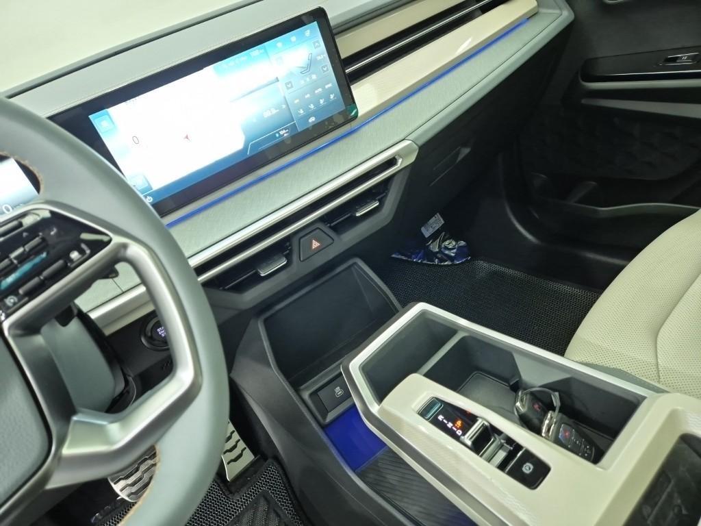 Ssangyong Torres - Vista 10