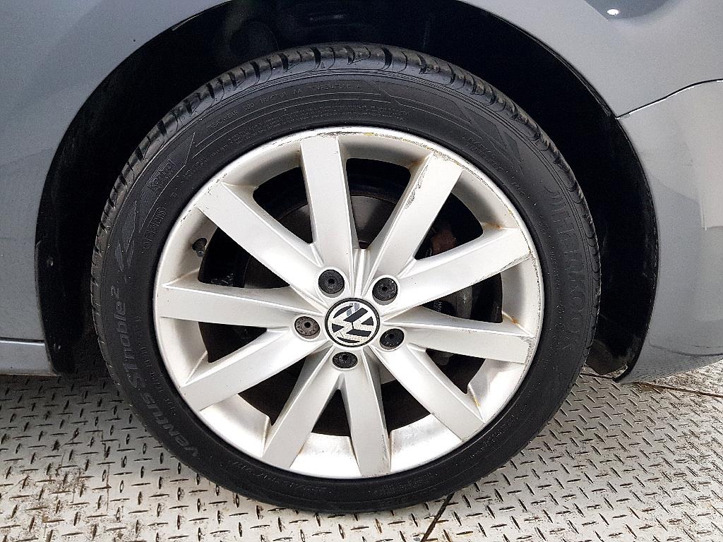 Volkswagen Jetta 2013 Gris - Importación desde Corea - HF Imports Iquique - Foto 20