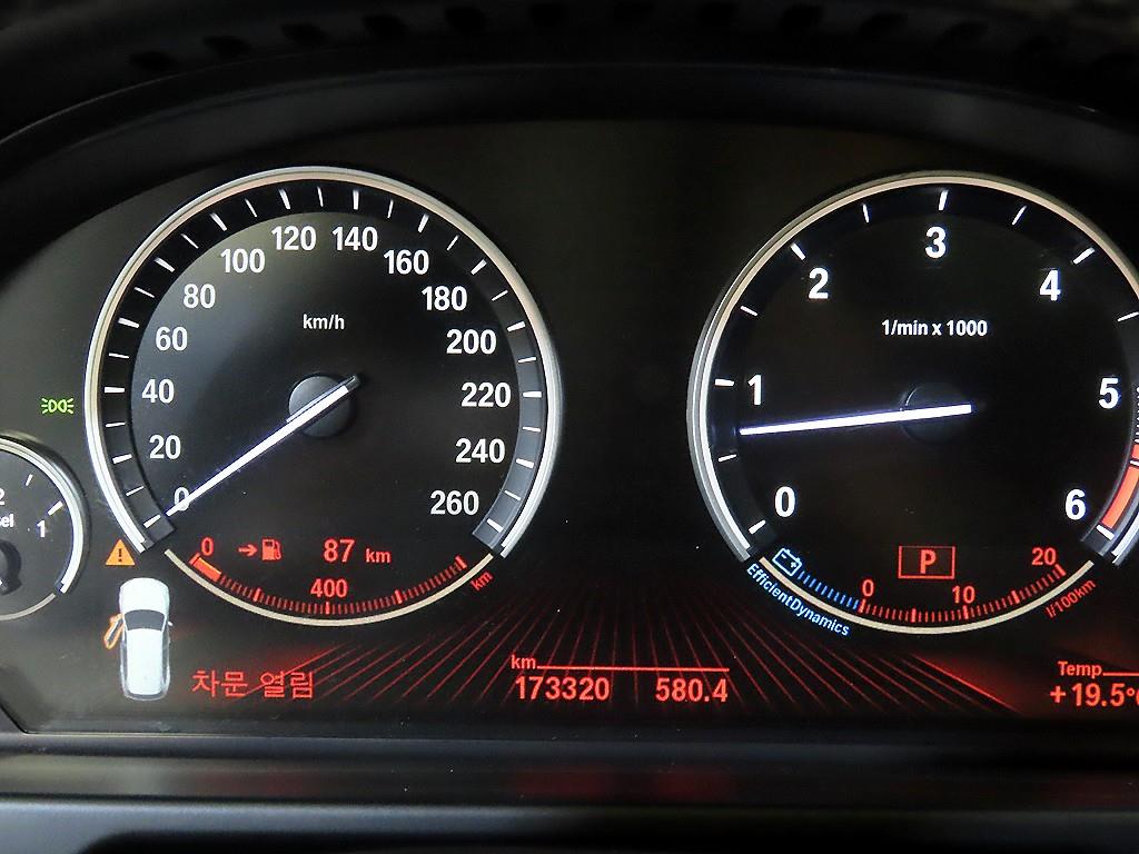 BMW X5 - Vista 9