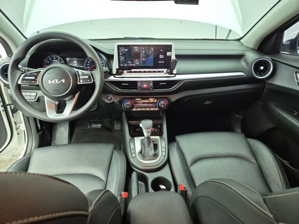 KIA K3 - Vista 5