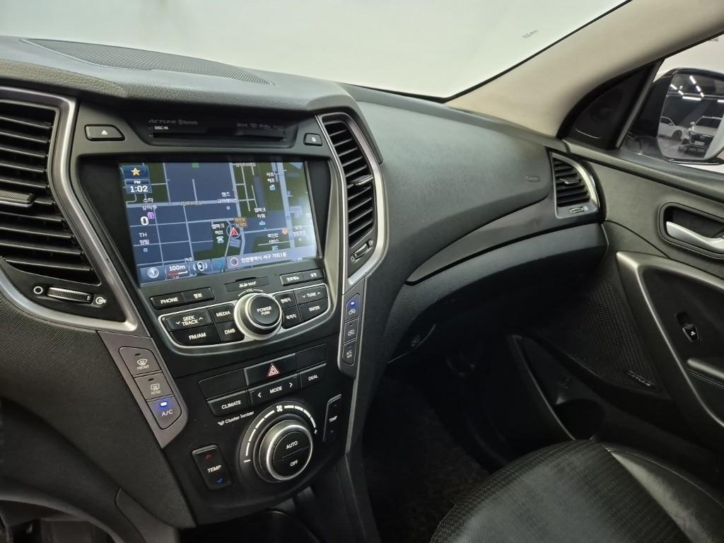 HYUNDAI Santa Fe - Vista 10