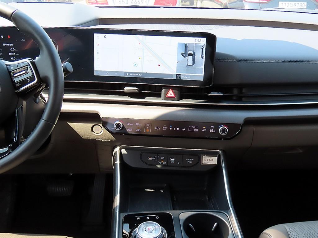 KIA Carnival - Vista 10