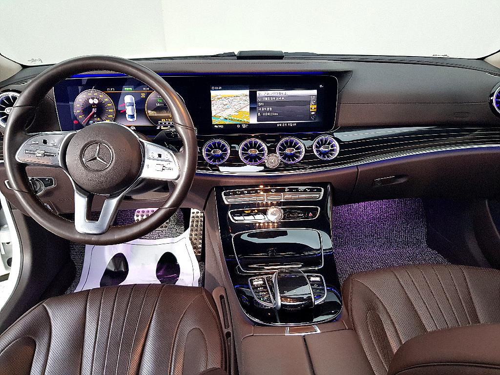 Mercedes Benz CLS Class - Vista 5