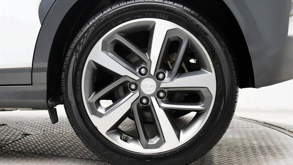 HYUNDAI Kona - Vista 11