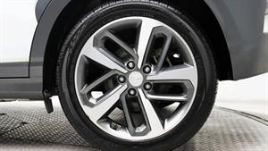 HYUNDAI Kona - Vista 12
