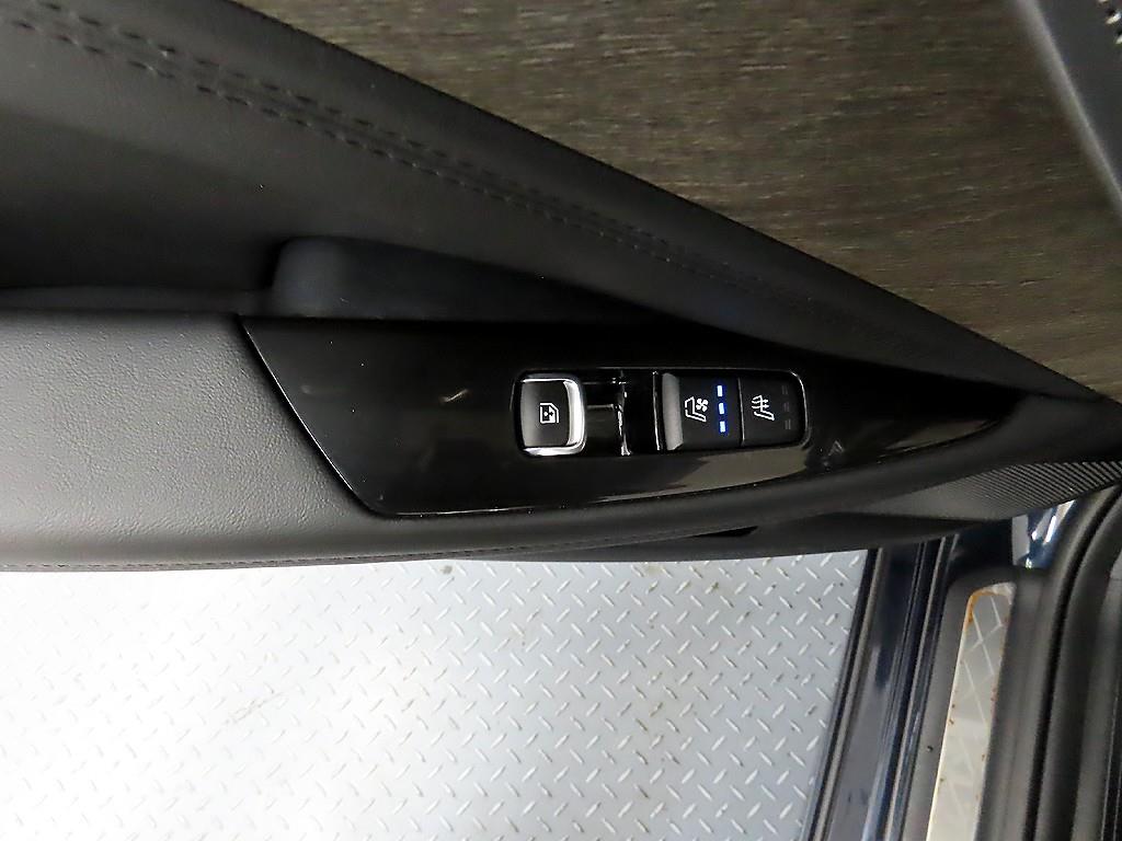 KIA K8 - Vista 12