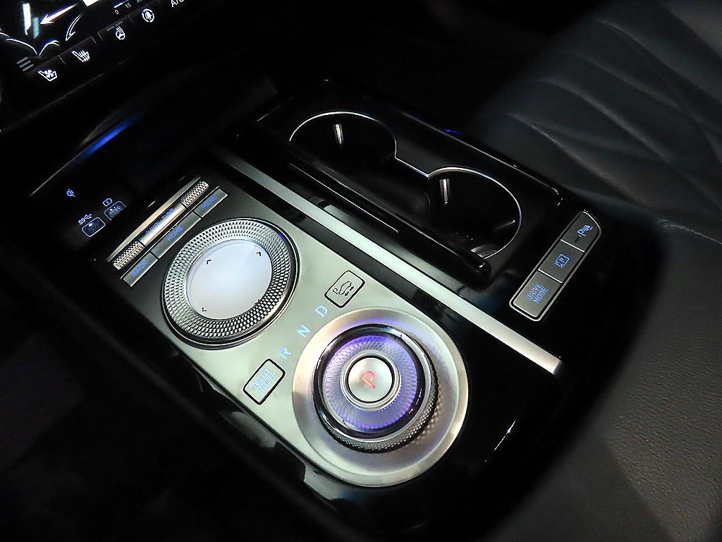 Genesis G80 - Vista 12