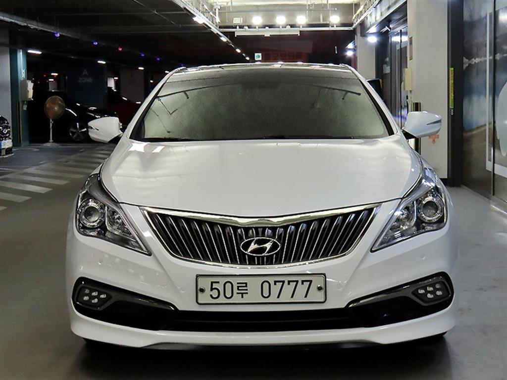 HYUNDAI Grandeur - Vista 2