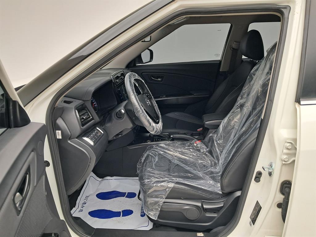 Ssangyong Tivoli 2021 Blanco - Importación desde Corea - HF Imports Iquique - Foto 11