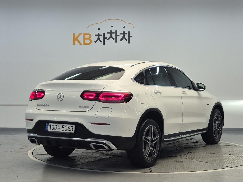 Mercedes Benz GLC Class - Vista 3