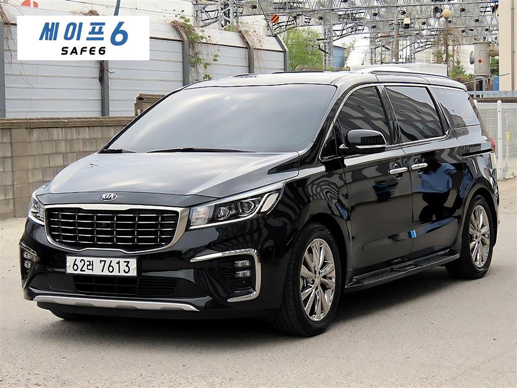 KIA Carnival 2019 Negro - Importación desde Corea - HF Imports Iquique - Foto 1