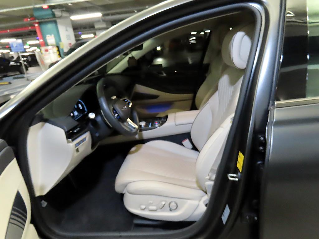 Genesis G80 - Vista 6
