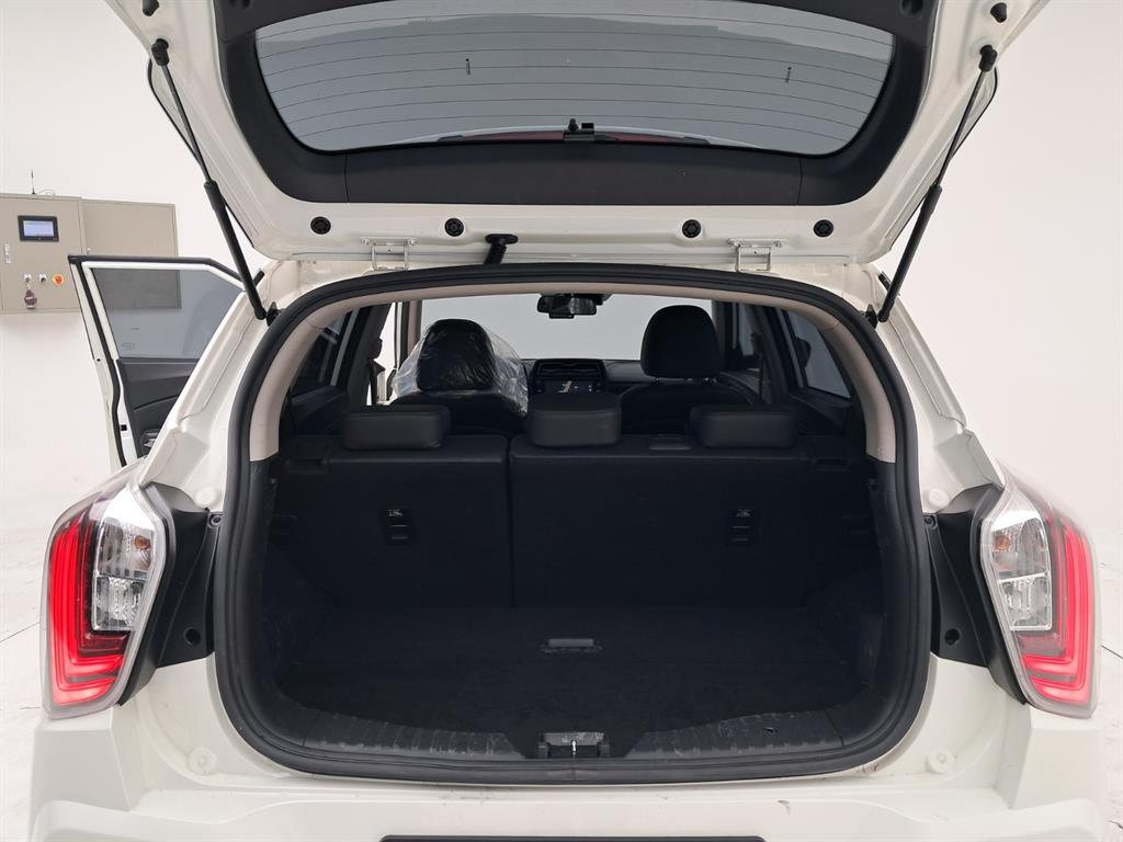 Ssangyong Tivoli 2021 Blanco - Importación desde Corea - HF Imports Iquique - Foto 17