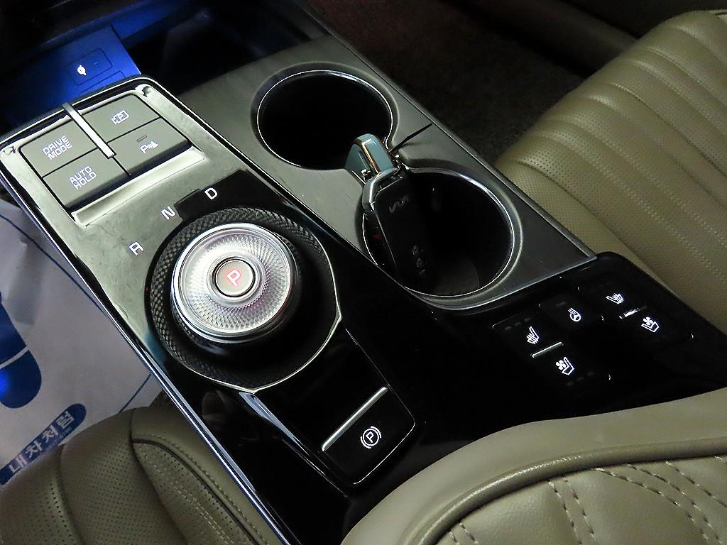 KIA K8 - Vista 12