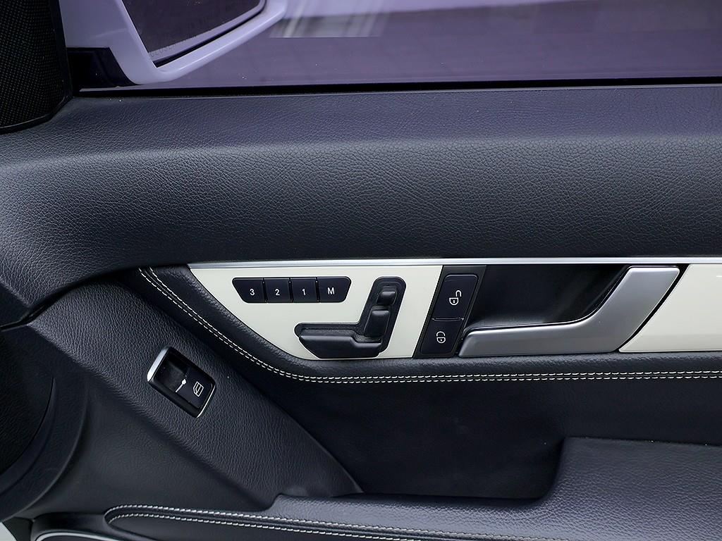 Mercedes Benz C Class 2013 Blanco - Importación desde Corea - HF Imports Iquique - Foto 13
