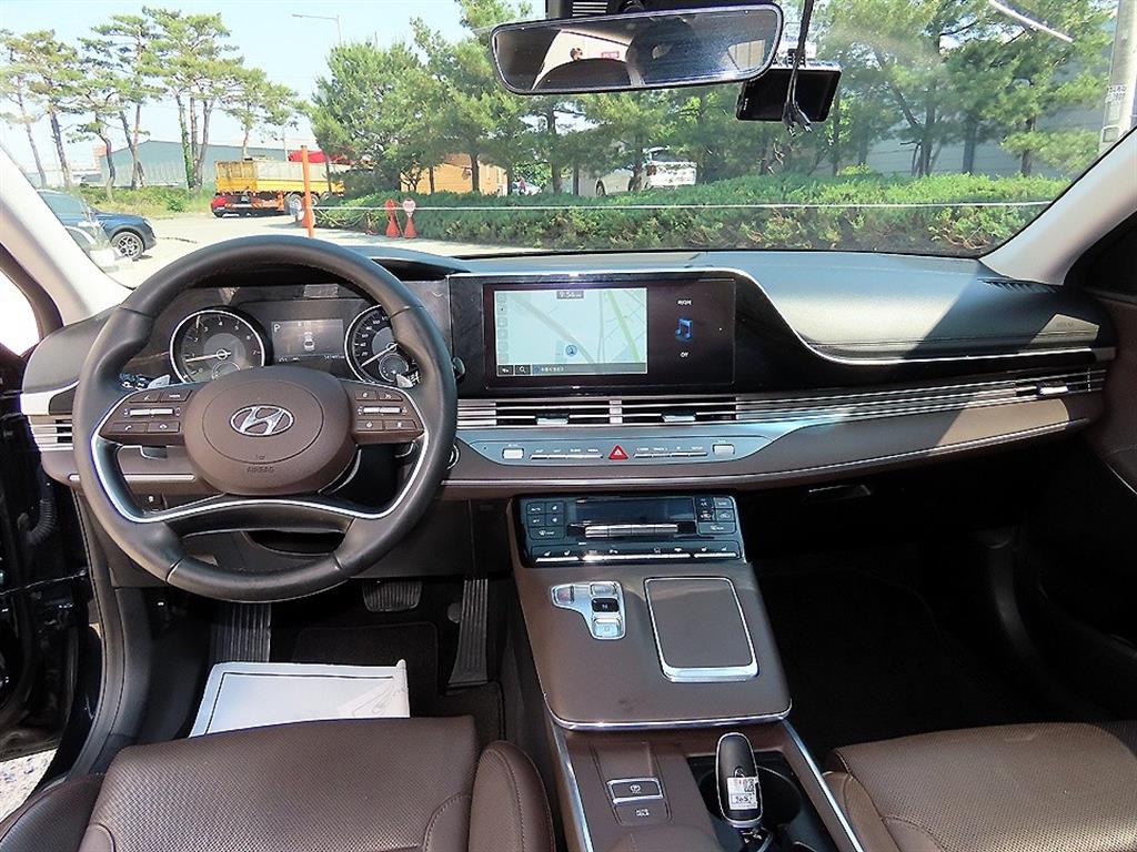 HYUNDAI Grandeur - Vista 7