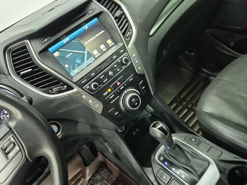 HYUNDAI Santa Fe - Vista 10