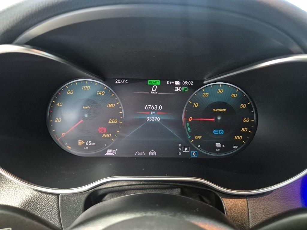 Mercedes Benz GLC Class - Vista 6