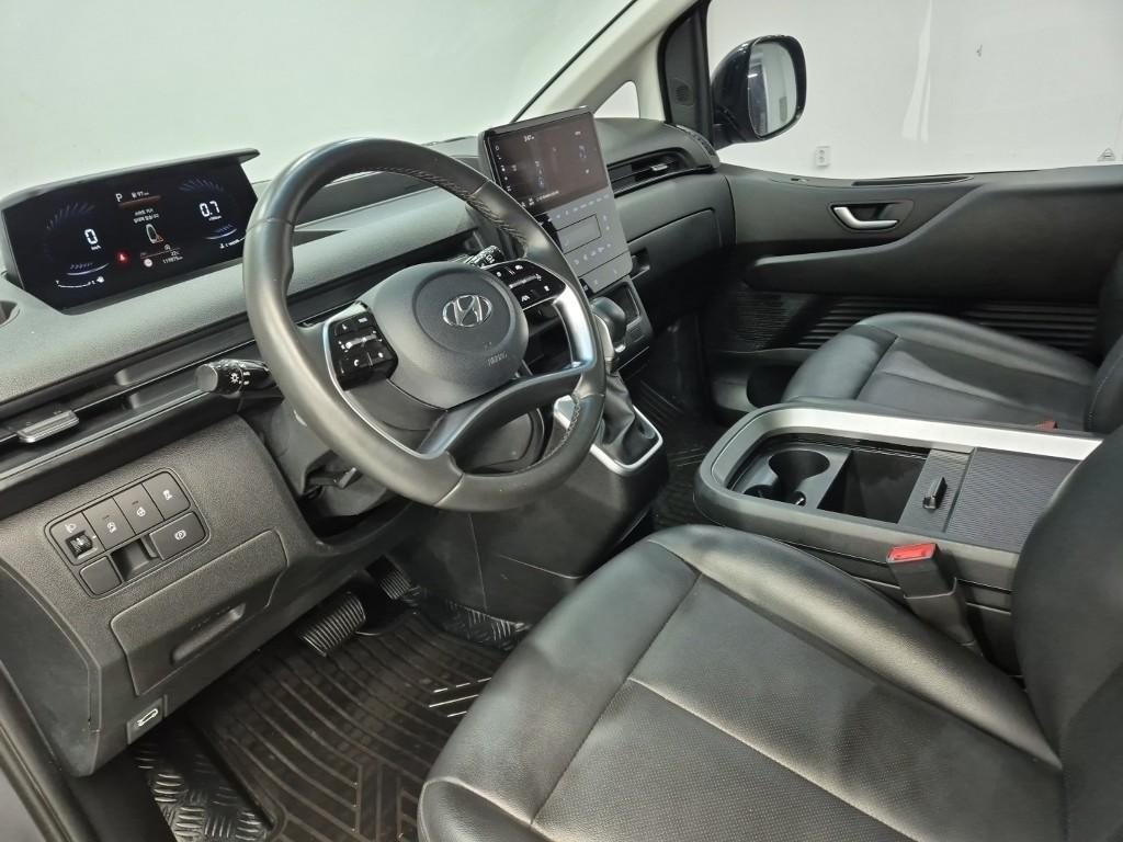 HYUNDAI Staria - Vista 7