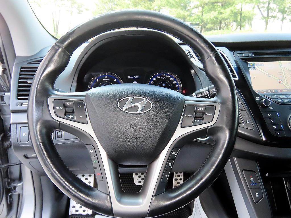 HYUNDAI i40 - Vista 8