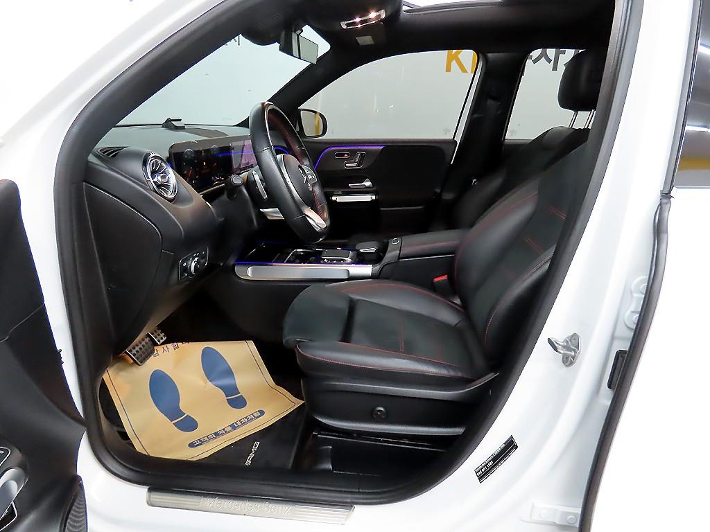 Mercedes Benz GLB Class - Vista 5