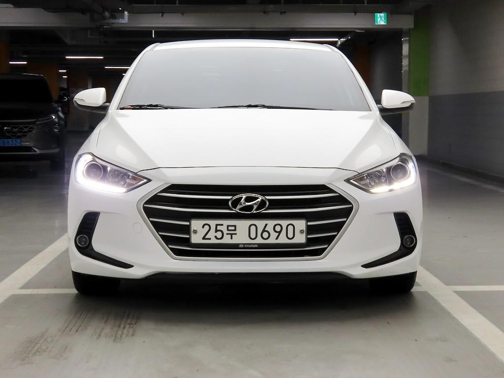 HYUNDAI Avante 2016 Blanco - Importación desde Corea - HF Imports Iquique - Foto 1