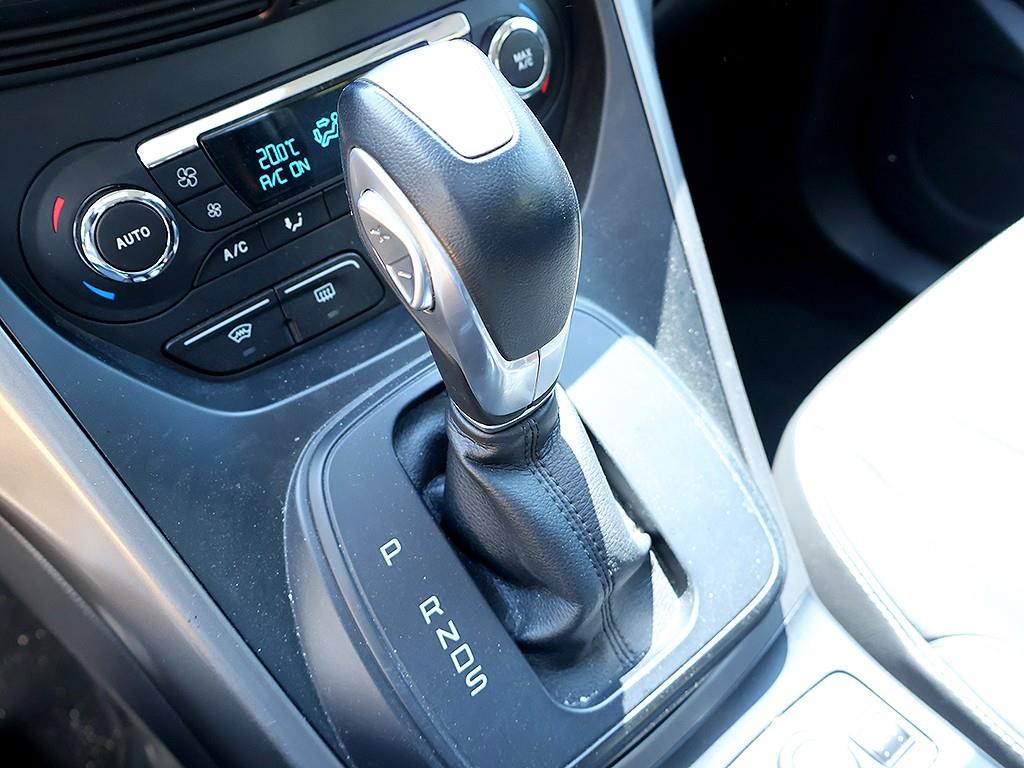 Ford Kuga 2016 Gris - Importación desde Corea - HF Imports Iquique - Foto 7