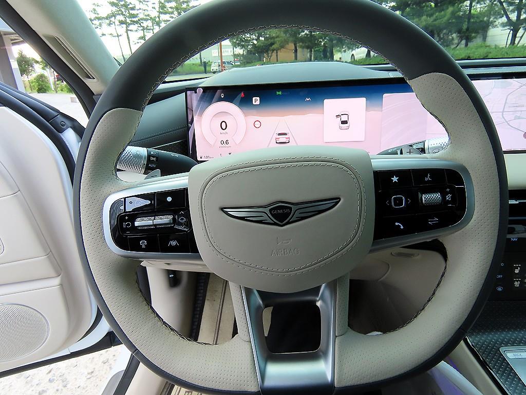 Genesis G80 - Vista 8