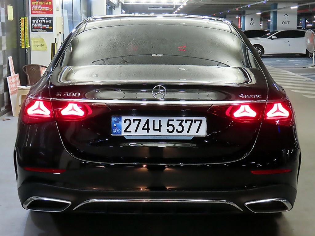 Mercedes Benz E class - Vista 5