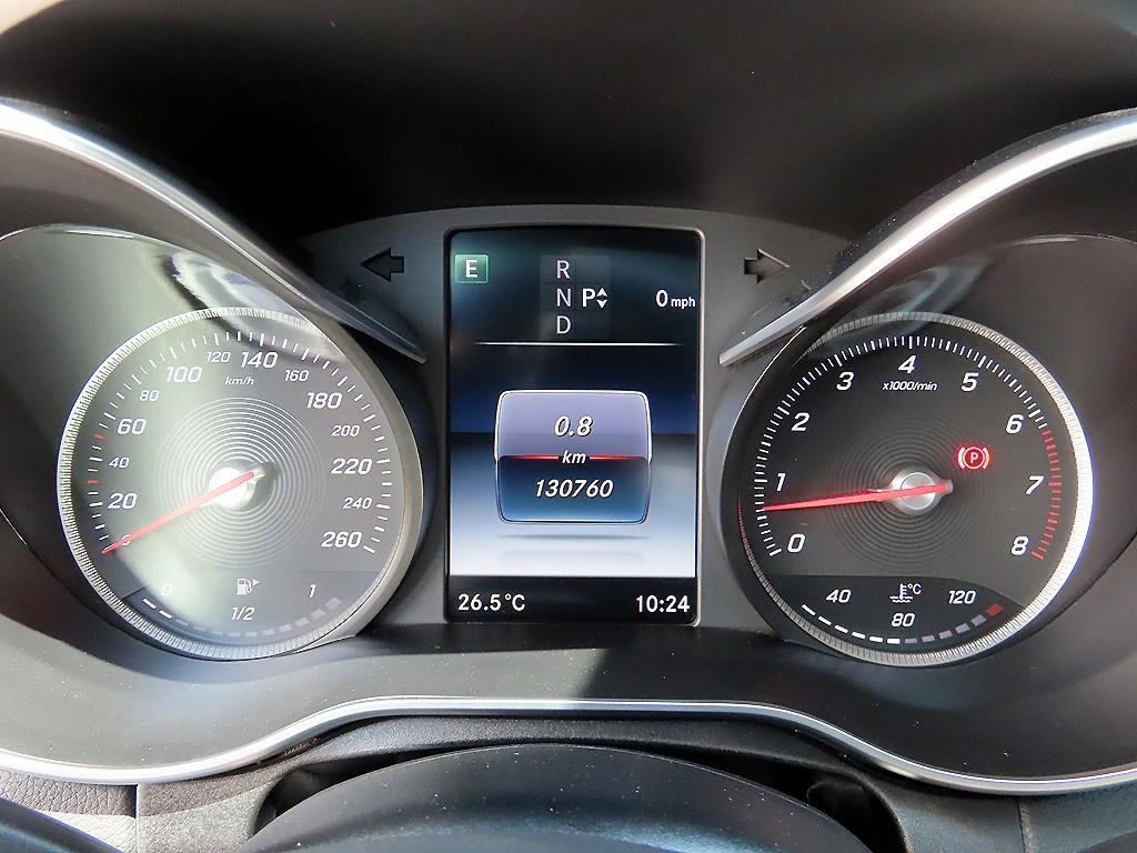 Mercedes Benz C Class - Vista 9