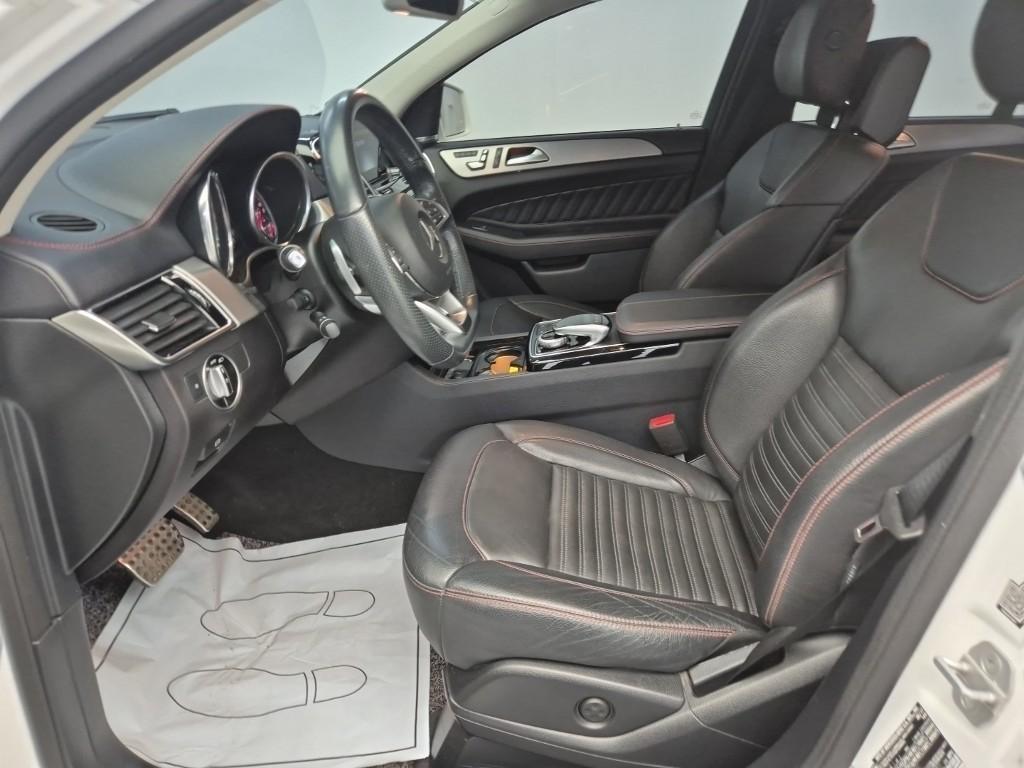 Mercedes Benz GLE Class - Vista 11