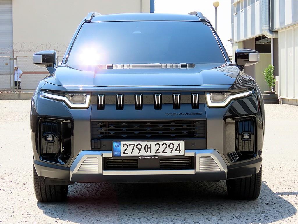 Ssangyong Torres 2023 Negro - Importación desde Corea - HF Imports Iquique - Foto 1