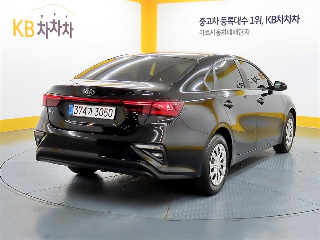 KIA K3 - Vista 4
