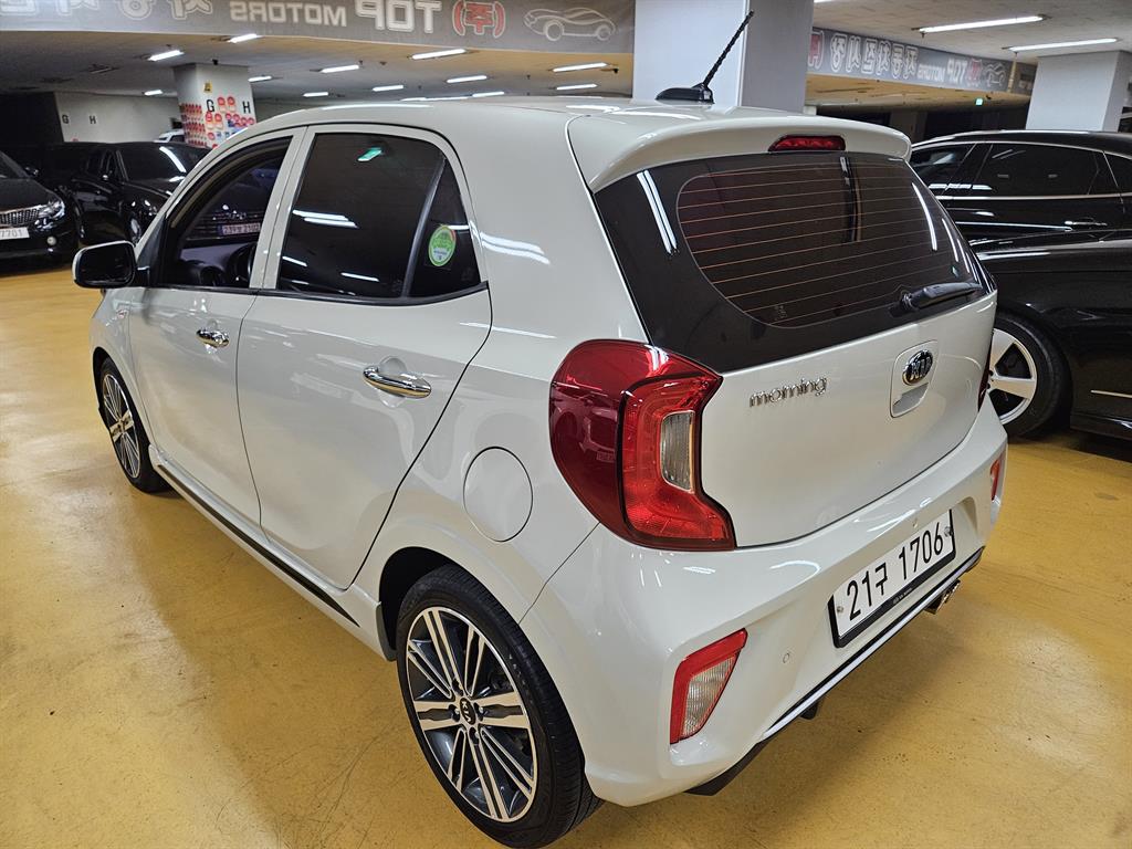 KIA Morning - Vista 4