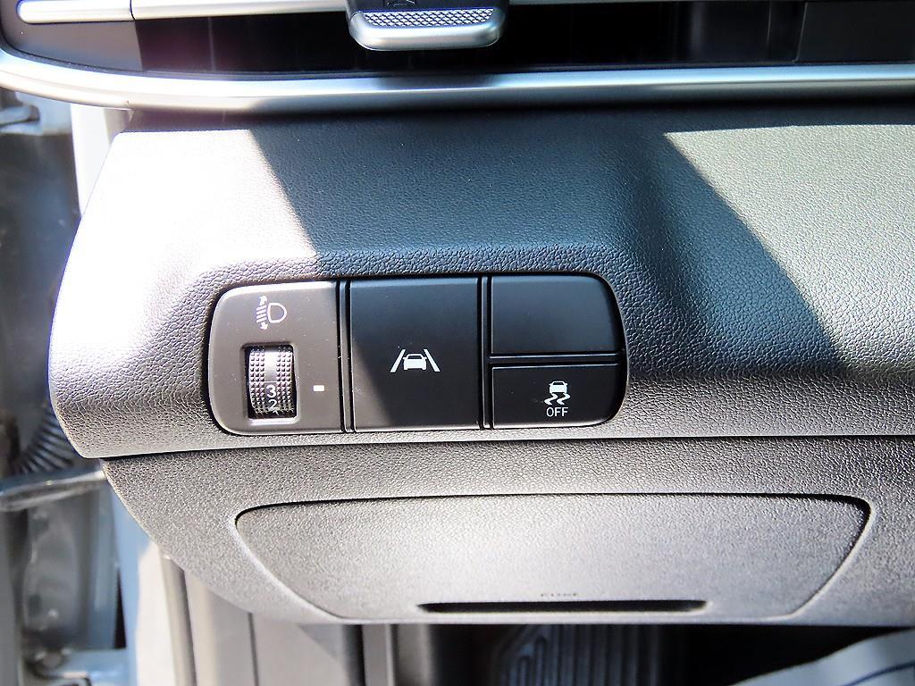 HYUNDAI Avante - Vista 12
